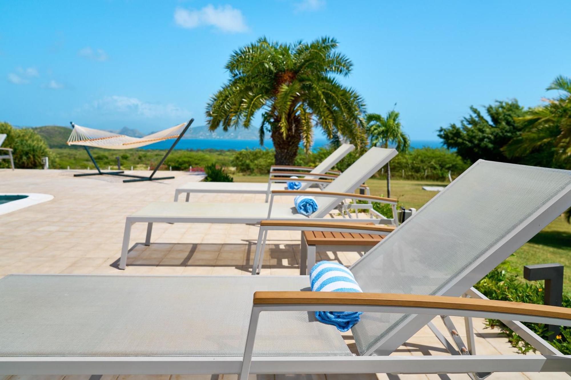 Mount Nevis Hotel Exterior foto